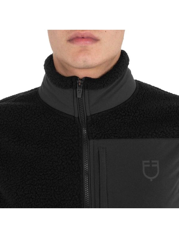 Smanicato uomo in pile teddy con tasca frontale