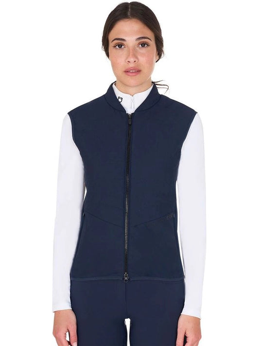 Smanicato donna slim fit in tessuto tecnico