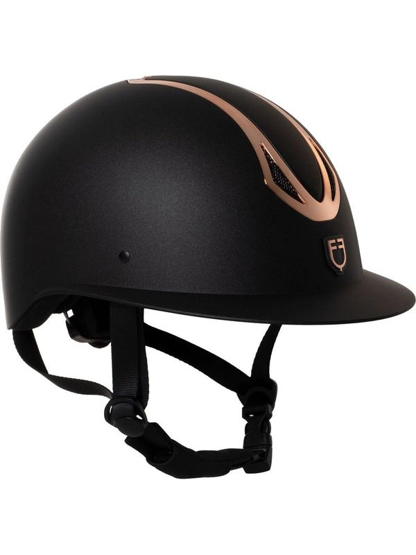 Cap donna con visiera larga omologazione EN 1384-2023