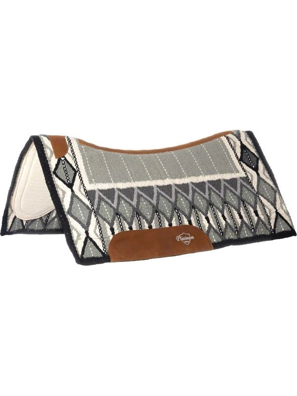 Contoured saddle pad with woolen blanket 34x36